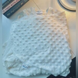 HALO Sleepsack Swaddle, 3-Way Adjustable, TOG 3.0, Velboa Plush Dots, Cream